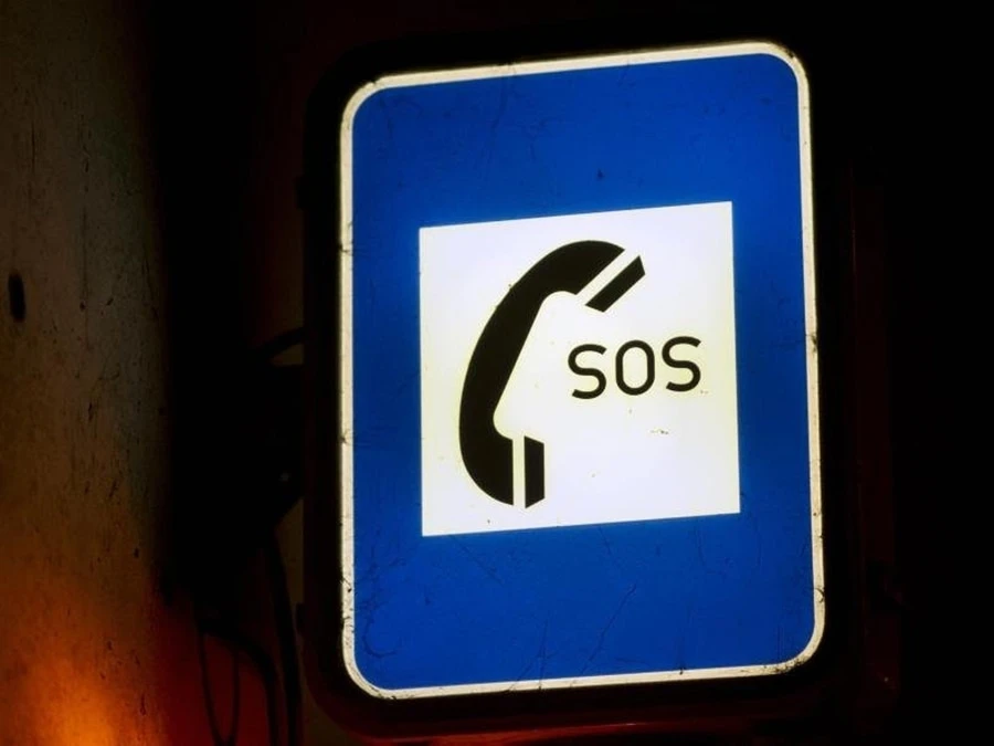 Vészhelyzeti SOS telefonok