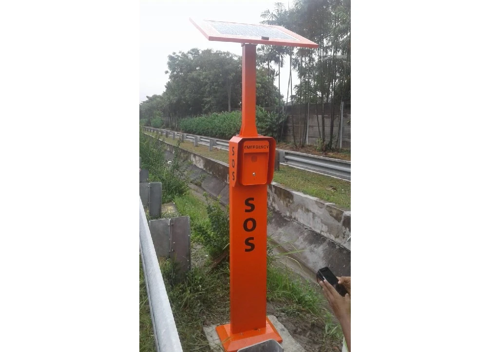 J&R Solar Powered segélyhívó telefon telepítve nagy útprojektben Malajziában